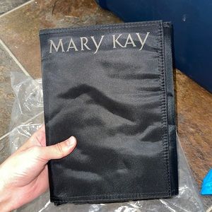 Mary Kay Roll Up Hanging Cosmetic Bag